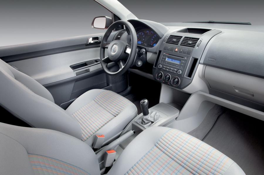  Volkswagen Polo 2006 года  (фото 48 из 62)